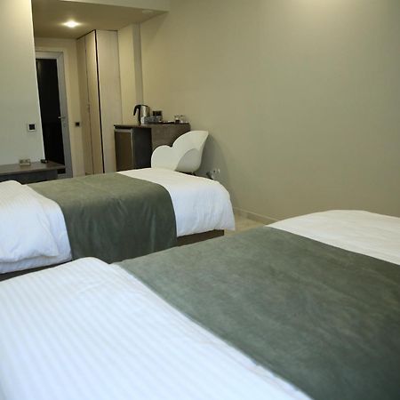 Vell Grey Hotel Martuni Екстер'єр фото