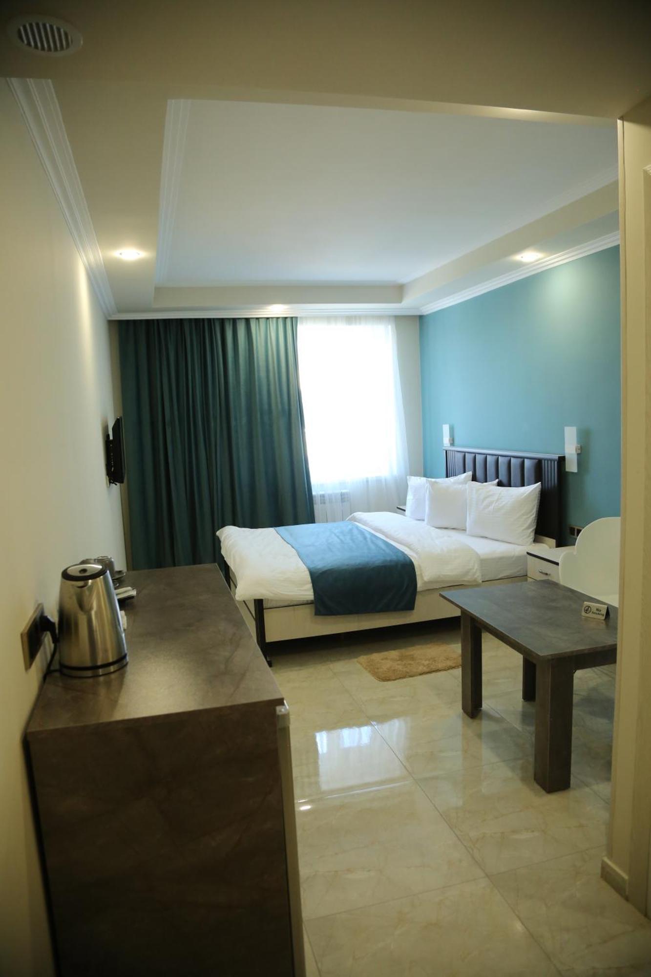 Vell Grey Hotel Martuni Екстер'єр фото
