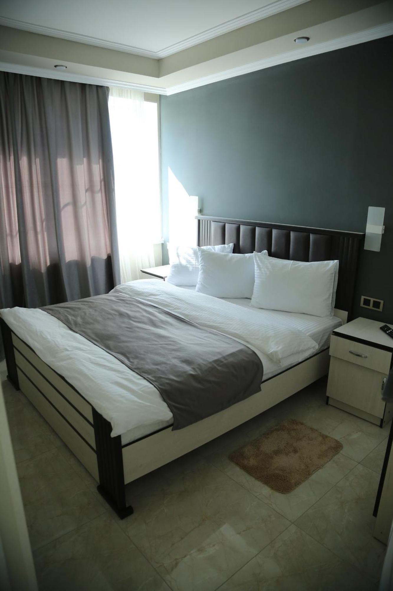 Vell Grey Hotel Martuni Екстер'єр фото