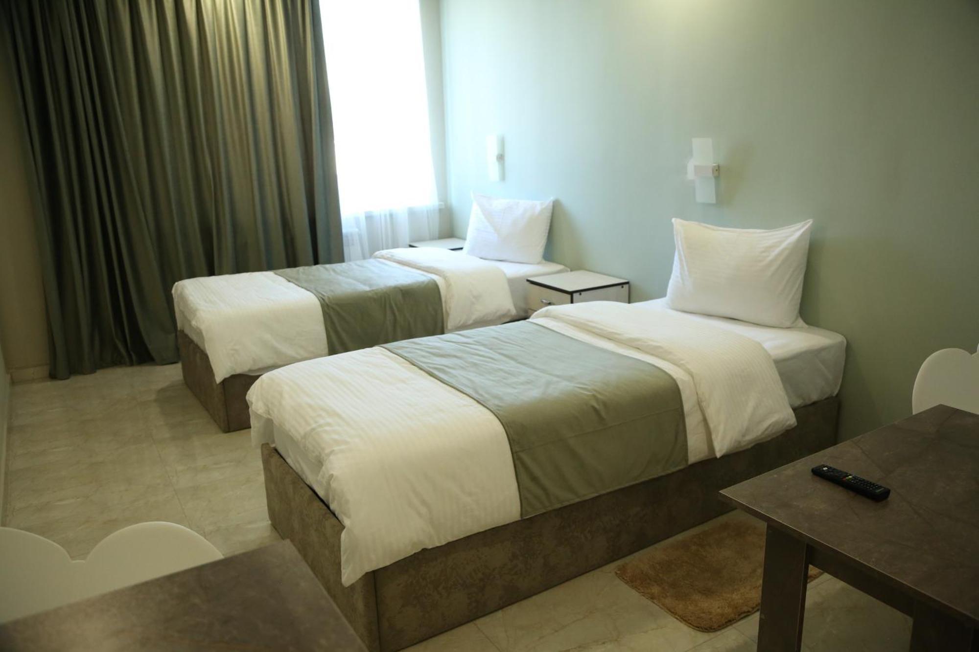 Vell Grey Hotel Martuni Екстер'єр фото